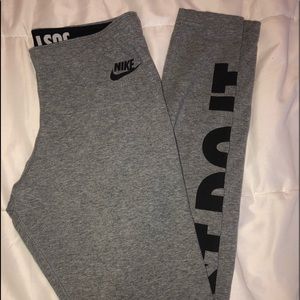 Nike Women’s Just Do It Leg-A-See Leggings